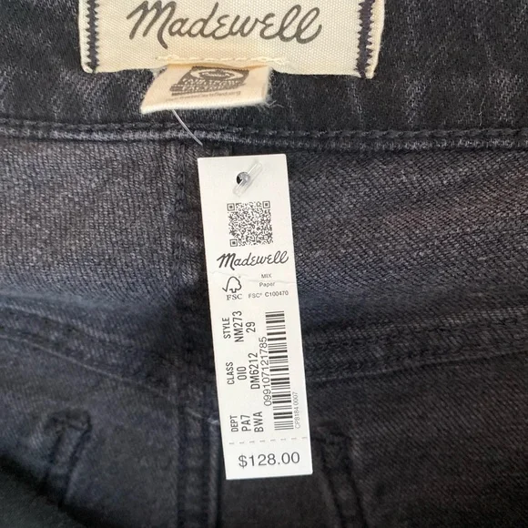 Madewell Curvy 90’s Straight Jeans - Black - Picture 7 of 8